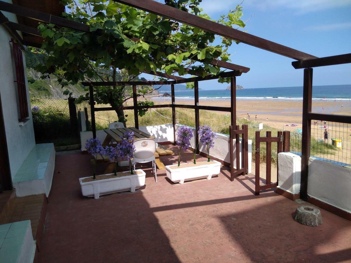 Playa Laga Villa Ibarrangelu Bagian luar foto